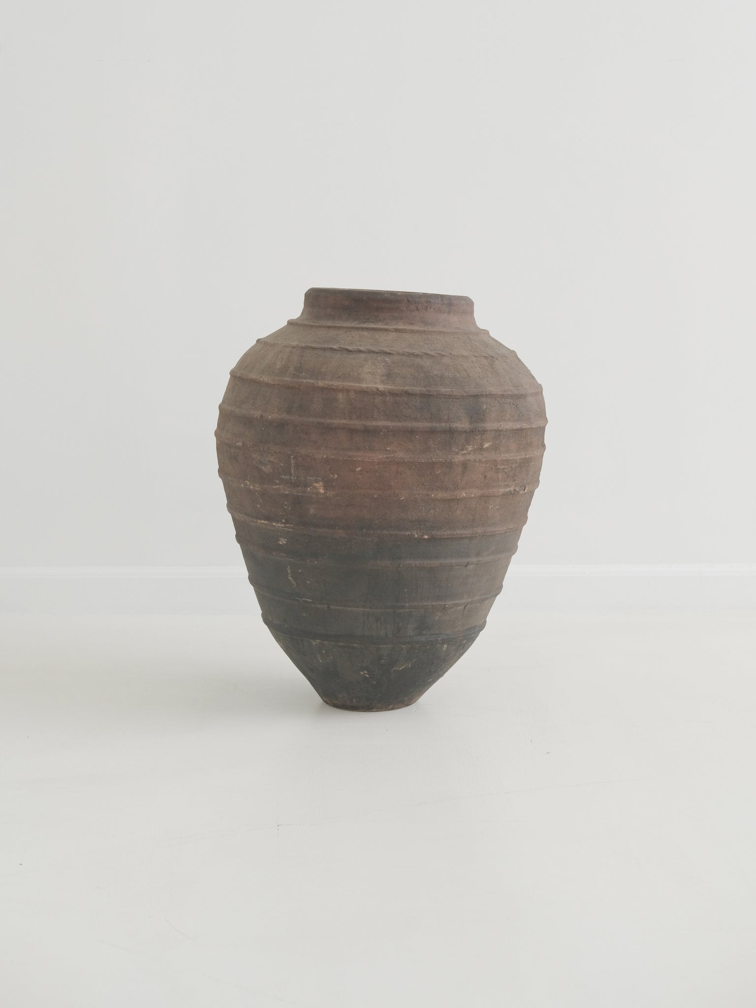 1700's Terracotta Pot 01