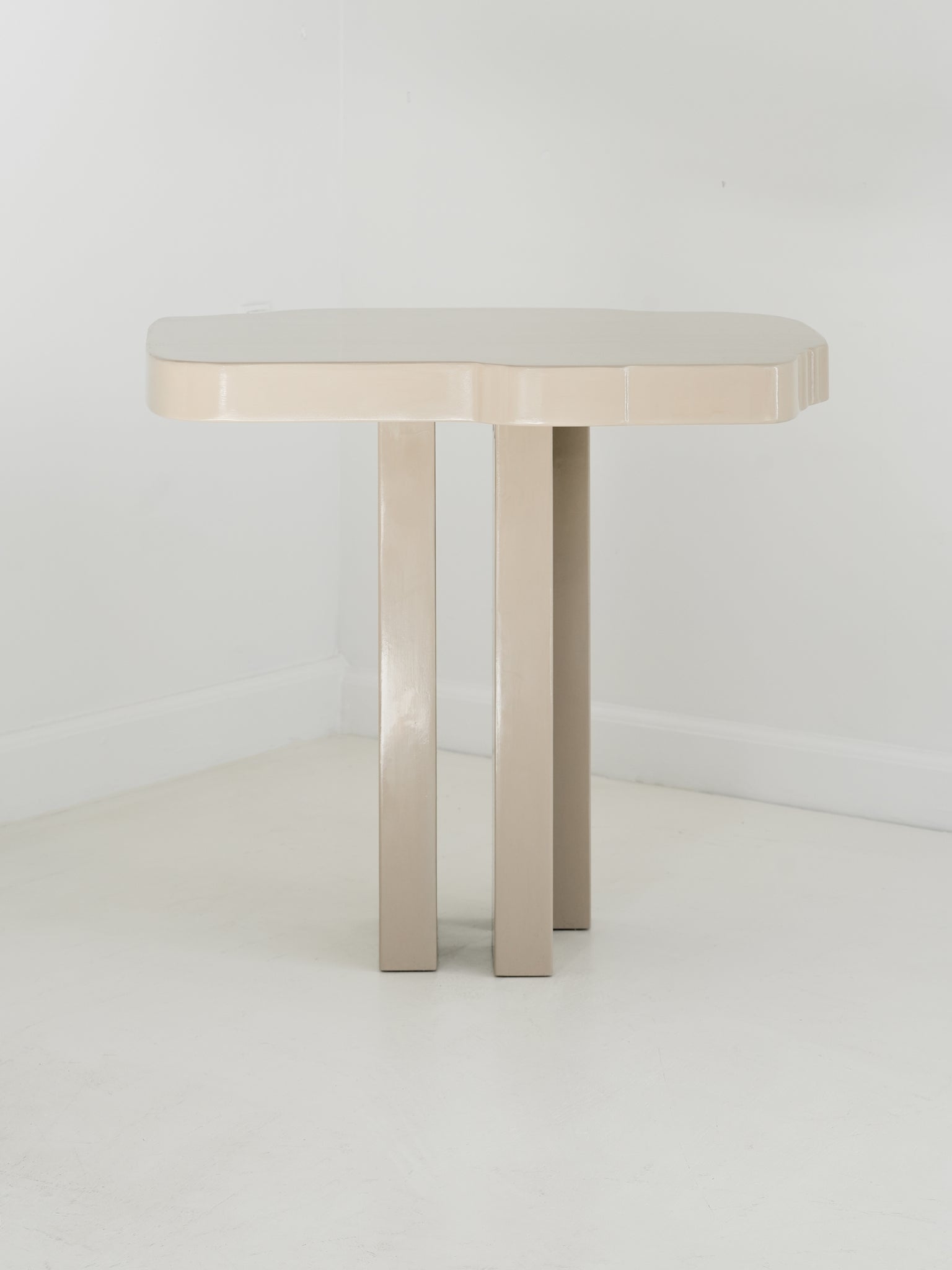 Corner Dining Table